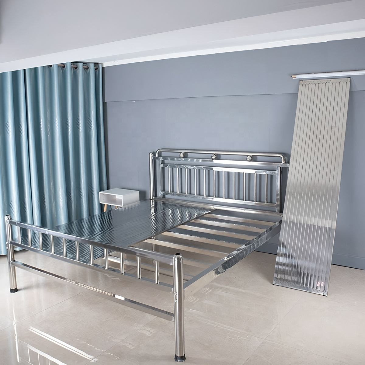 Hot Sale 2x2m Large Bedroom Furniture Heavy Duty Stainless Steel Assemble Beds with Adjustable Feature Modern & Durable